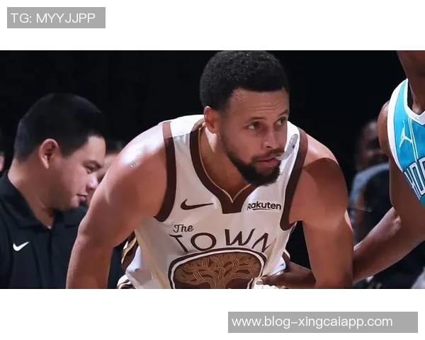 库里调侃黄蜂防守搞笑称自己保持高效有秘诀 库里调侃黄蜂防守搞笑称自己保持高效有秘诀