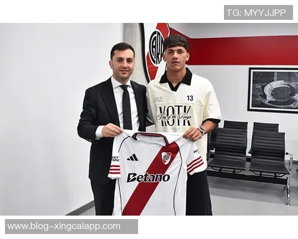 多特蒙德关注河床17岁中场梅萨多次派遣球探进行考察 多特蒙德关注河床17岁中场梅萨多次派遣球探进行考察